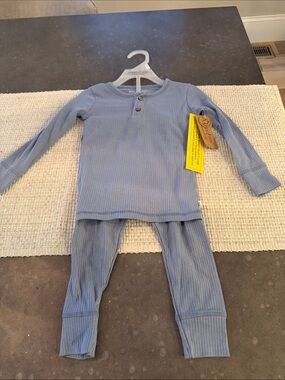 Kids Ribbed Two-Piece Pajama Set in Light Blue